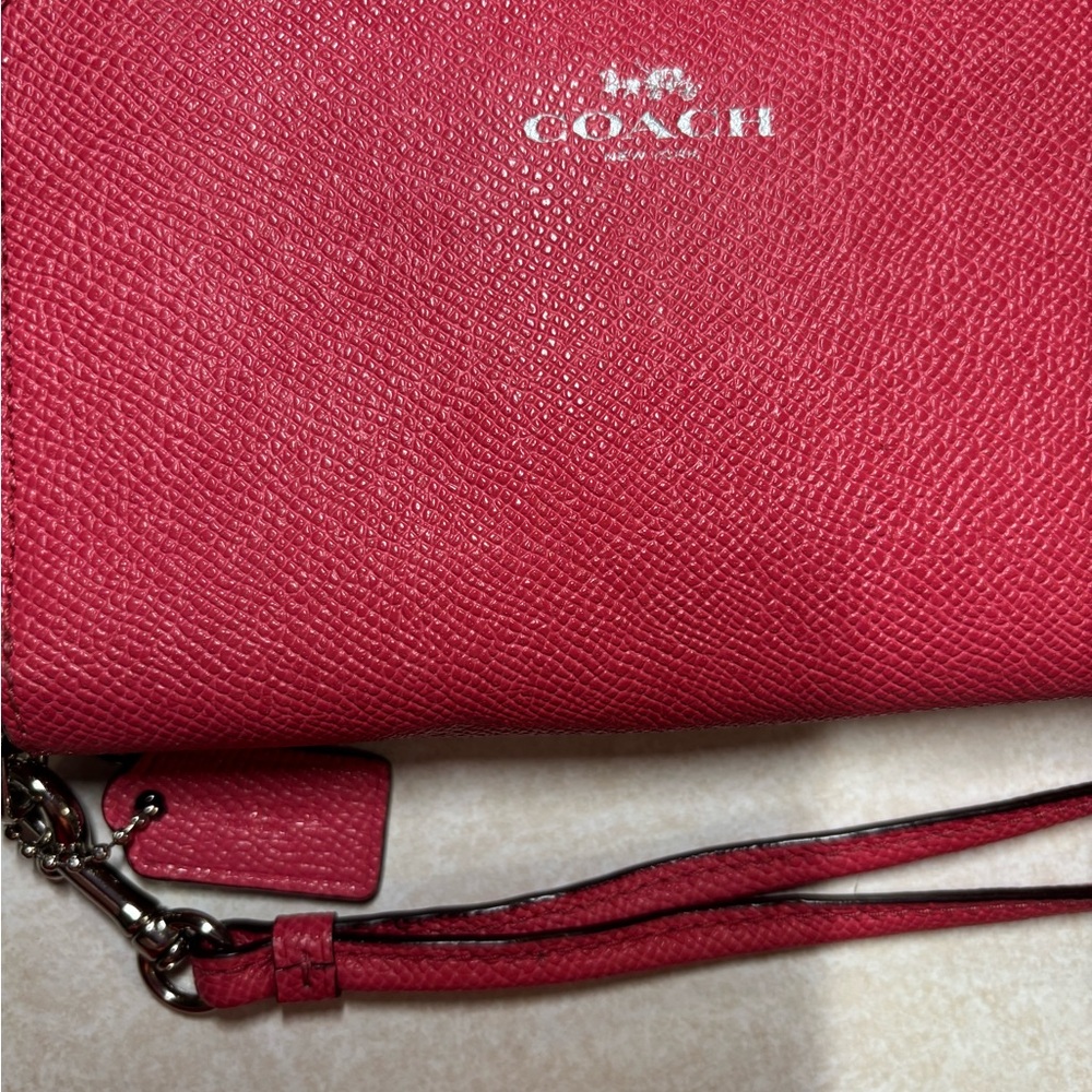 COACH  Pink Pebble Leather Wallet Wristlet